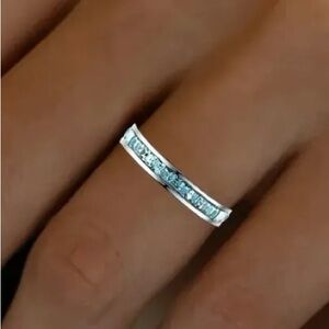 Chic Silver Band Ring with Blue Crystal Accents